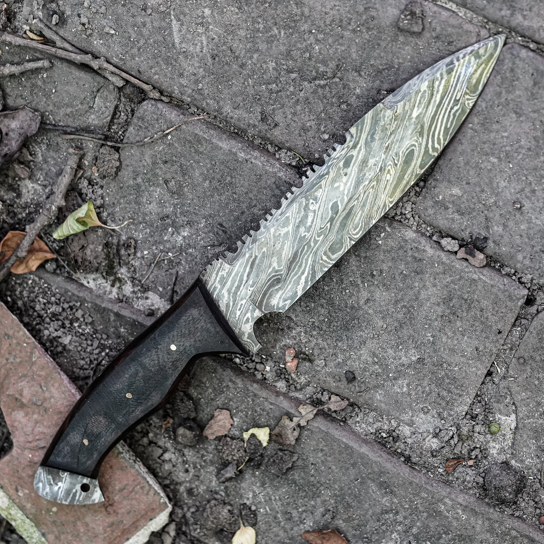 Bowie Knife- High Carbon Damascus Steel Blade-12"