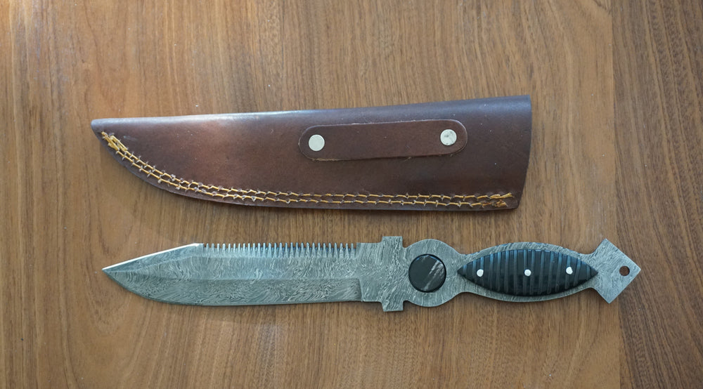 Hunting Knife- High Carbon Damascus Steel Blade- Bowie Knife