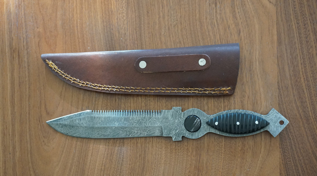 Hunting Knife- High Carbon Damascus Steel Blade- Bowie Knife
