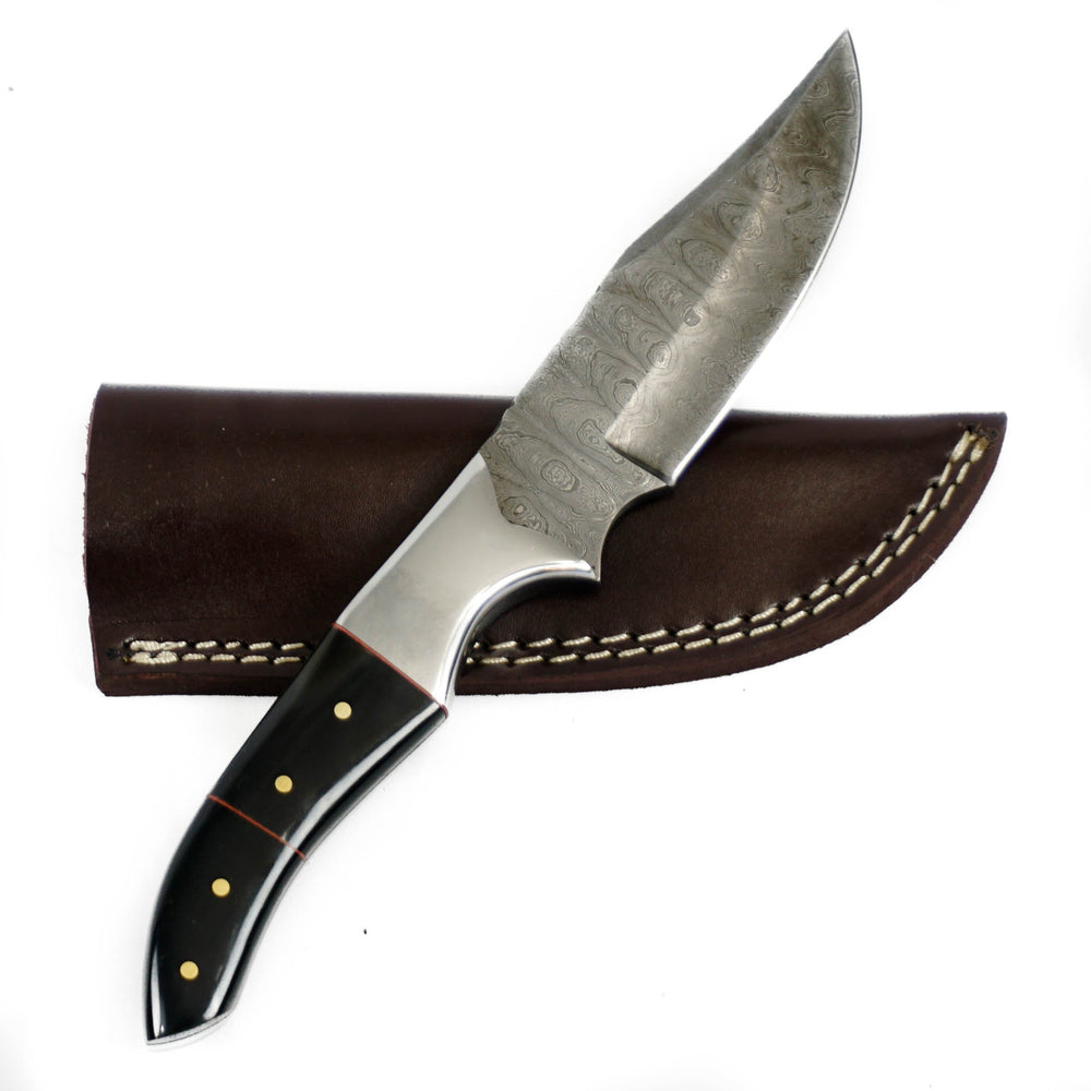 Skinning Knife/ Hunting Knife- High Carbon Damascus Steel Blade
