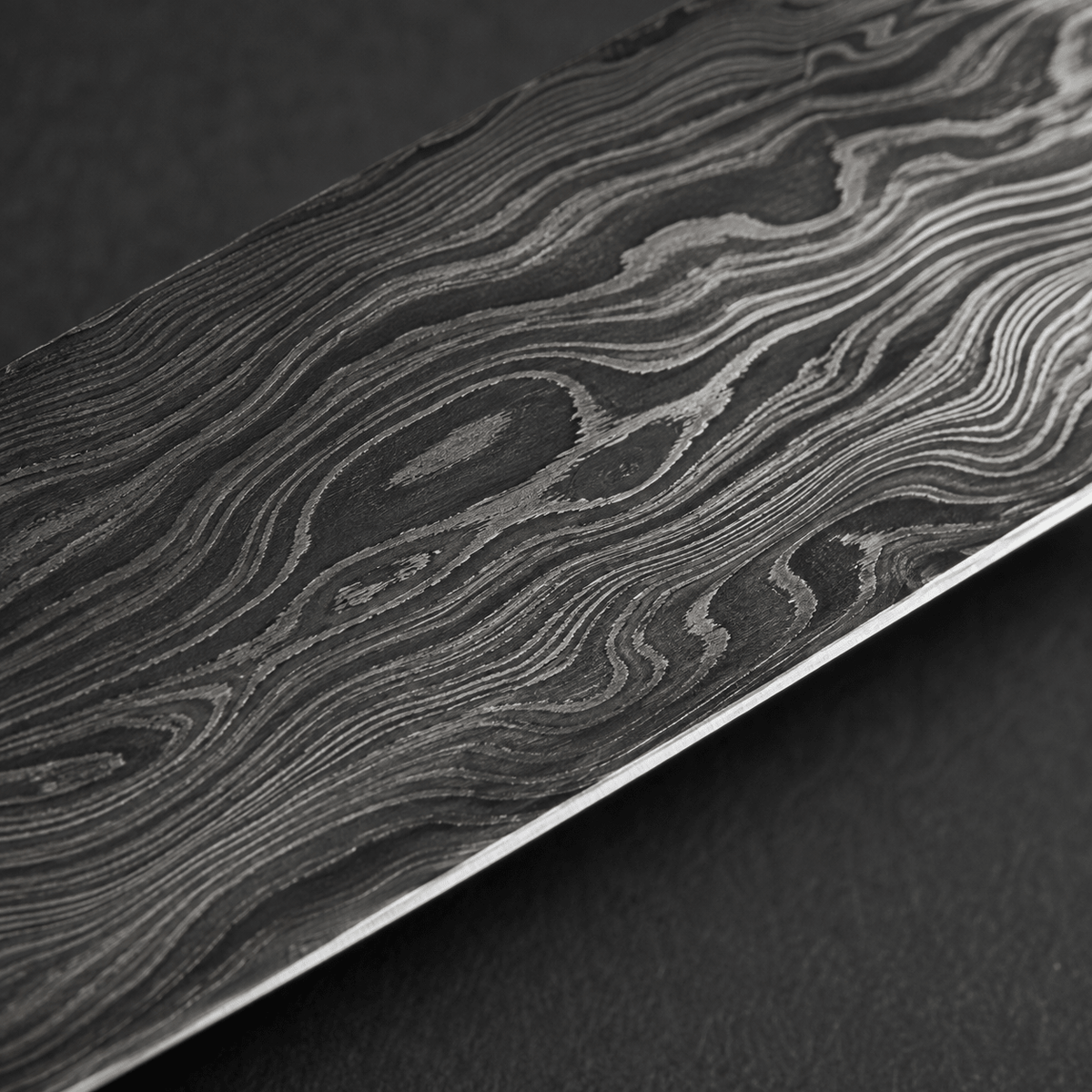 What Is Damascus Steel? The Pattern, the Myth, and the Truth - Battling Blades