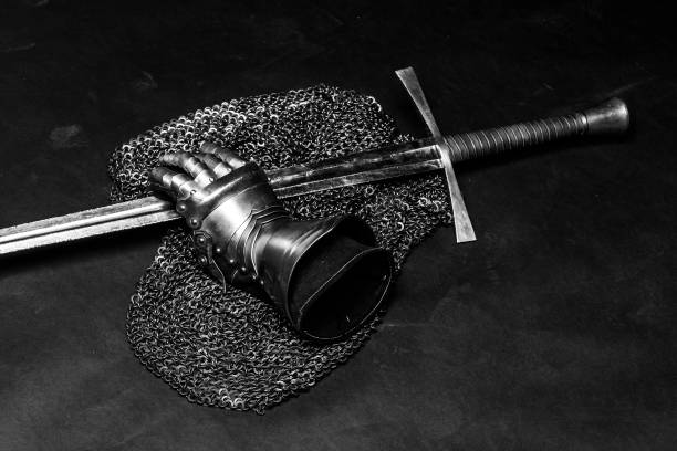 Blades Clash: Unravelling The Myth Of Bastard Sword Vs. Claymore