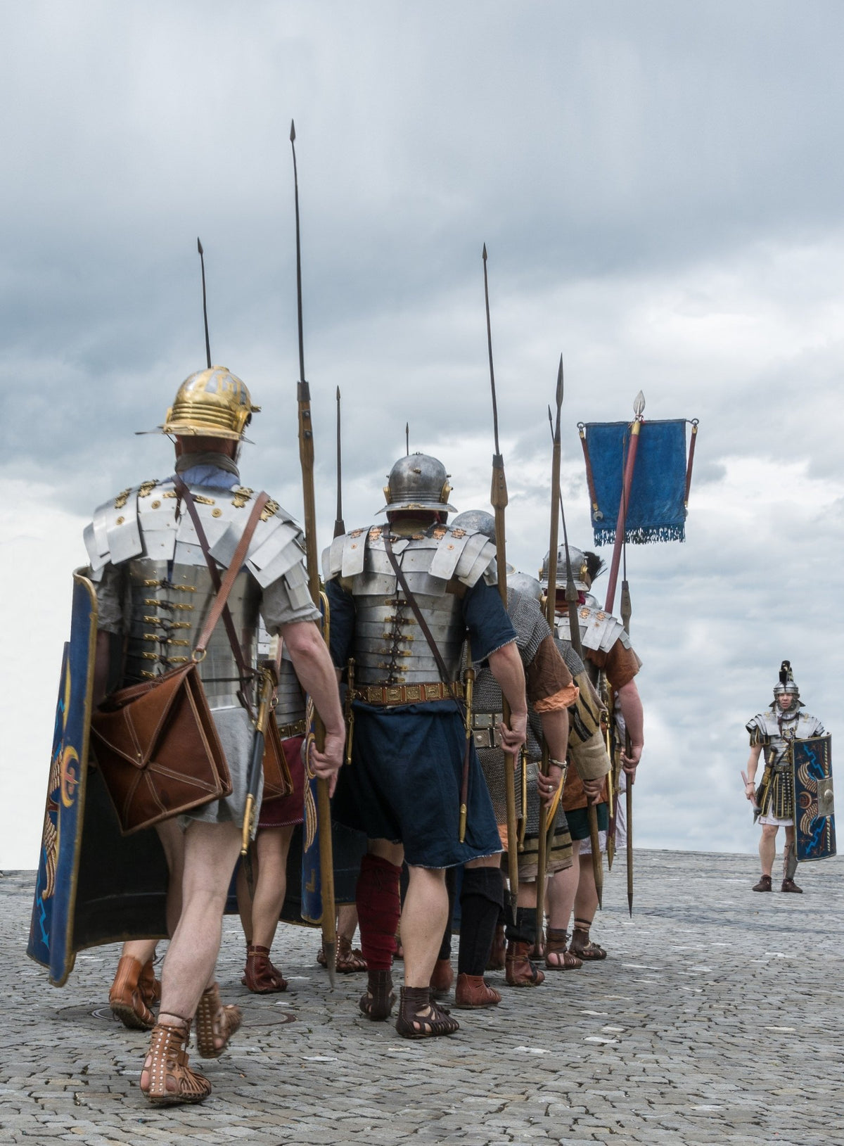 The Romans and the Vikings: Encounters on the Edge of the Known World and Their Art of Warfare - Battling Blades