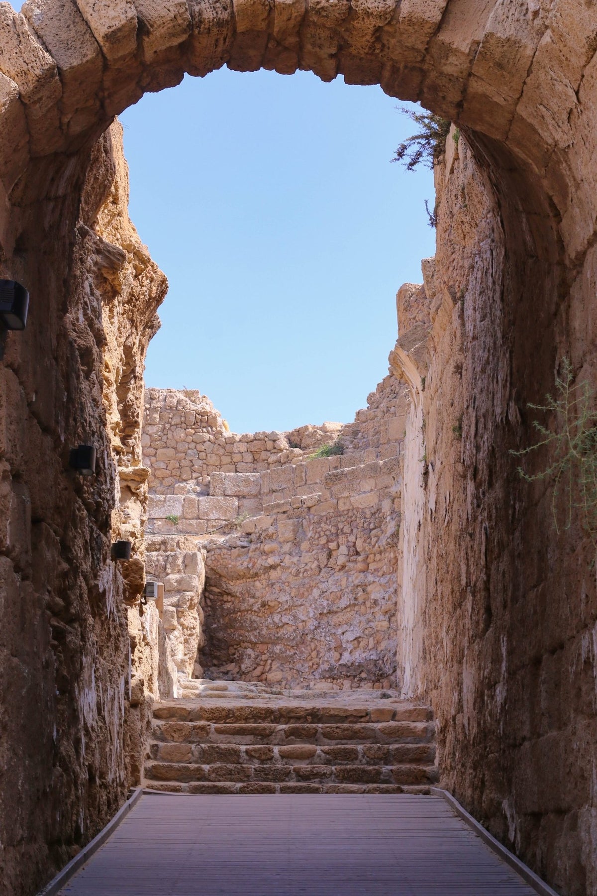 Israel: Past and Present - Of Faith, Fortitude, and the Evolution of Swords - Battling Blades