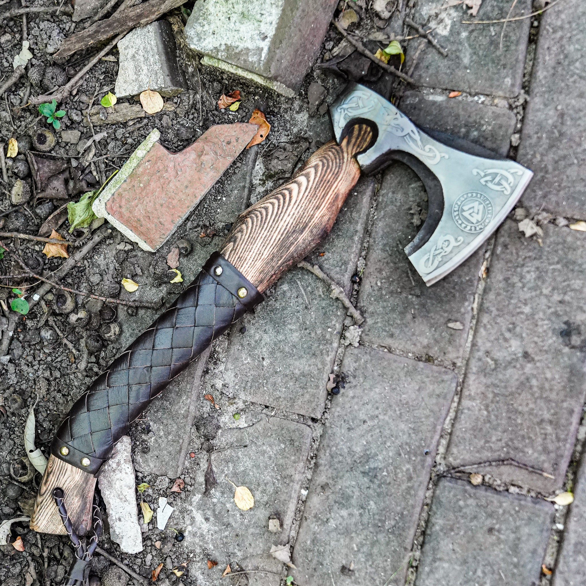 S*i様 タカトク　キングアロー Handcrafted Viking Bearded Axe | High Carbon 1095 Steel | Battling