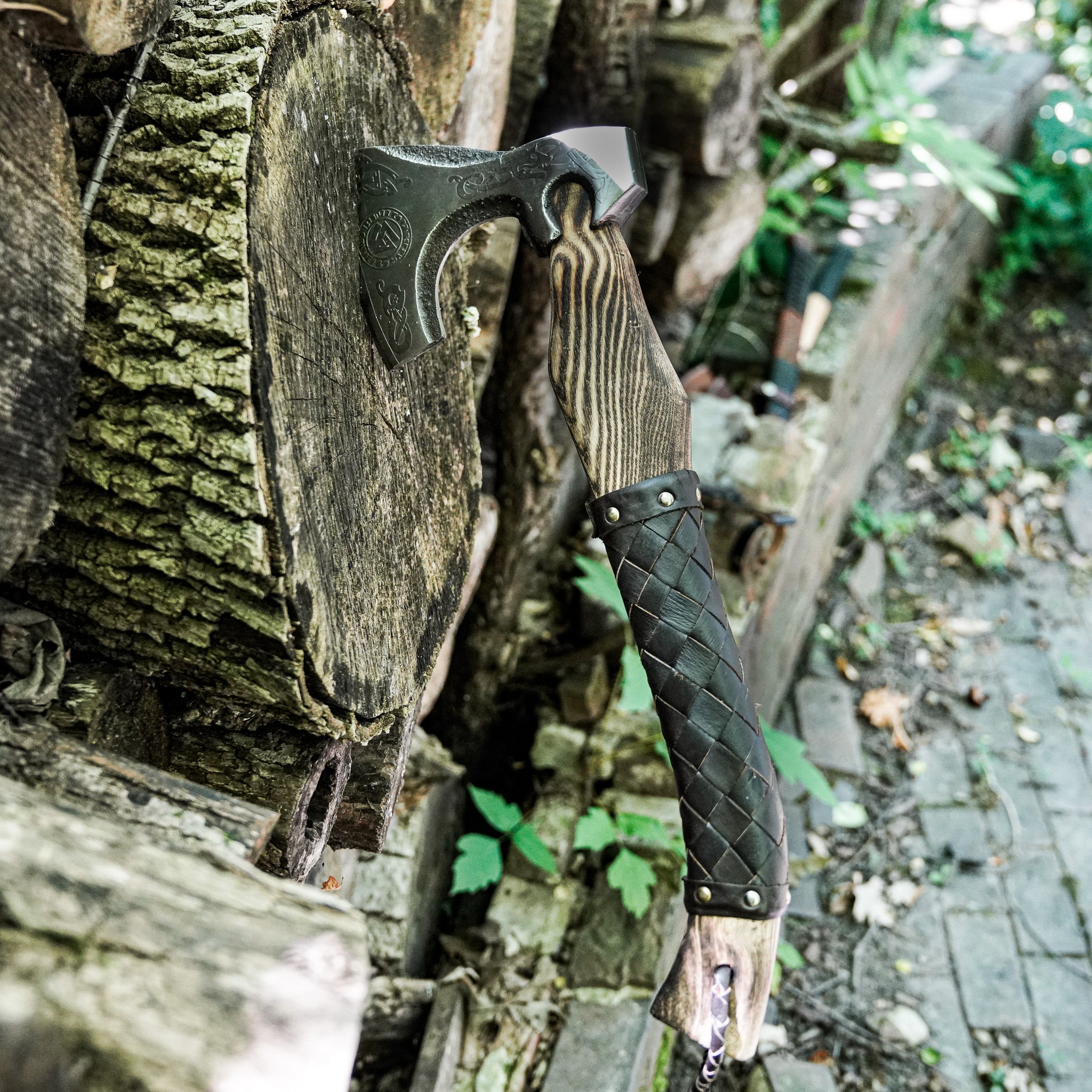 Handcrafted Viking Bearded Axe | High Carbon 1095 Steel | Battling