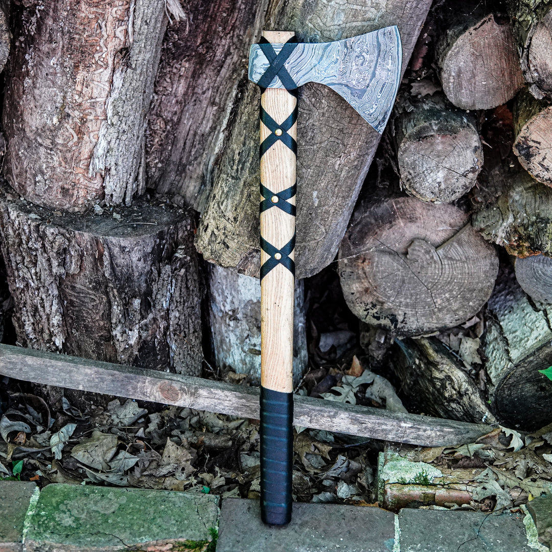 Traditional Tomahawk Ax- Handmade High Carbon Damascus Steel