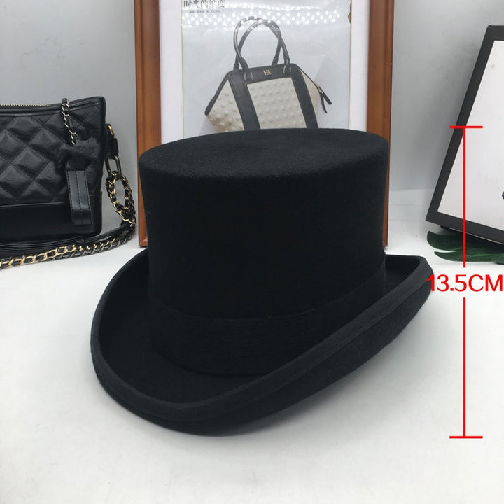 Medieval Majesty: Retro Gentleman's Top Hat