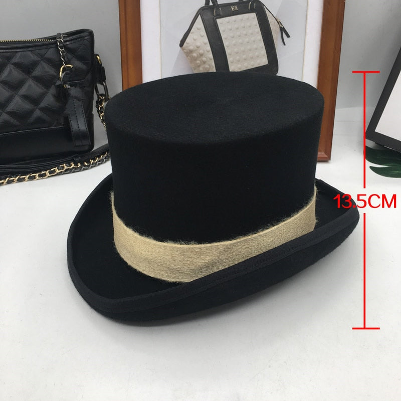 Medieval Majesty: Retro Gentleman's Top Hat