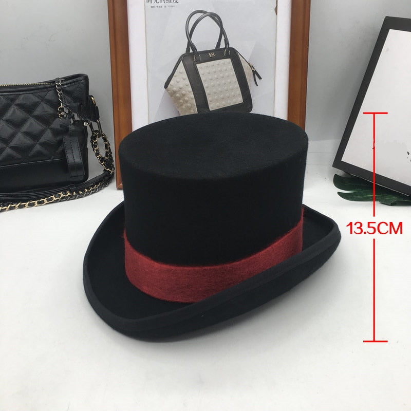 Medieval Majesty: Retro Gentleman's Top Hat