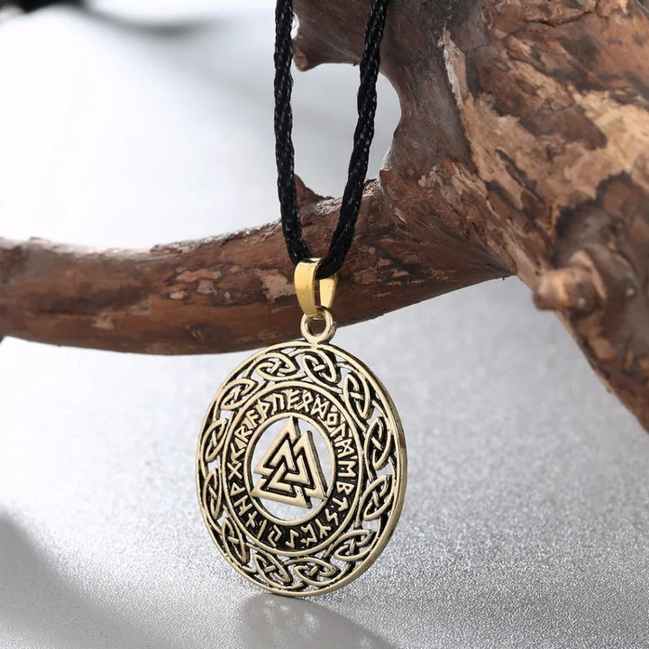 Runic Norse Valknut Infinity Wikinger Necklace