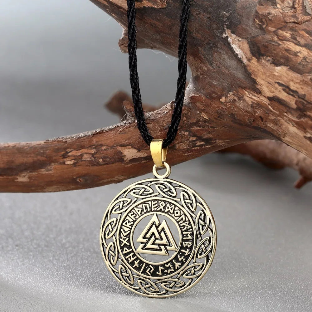 Runic Norse Valknut Infinity Wikinger Necklace