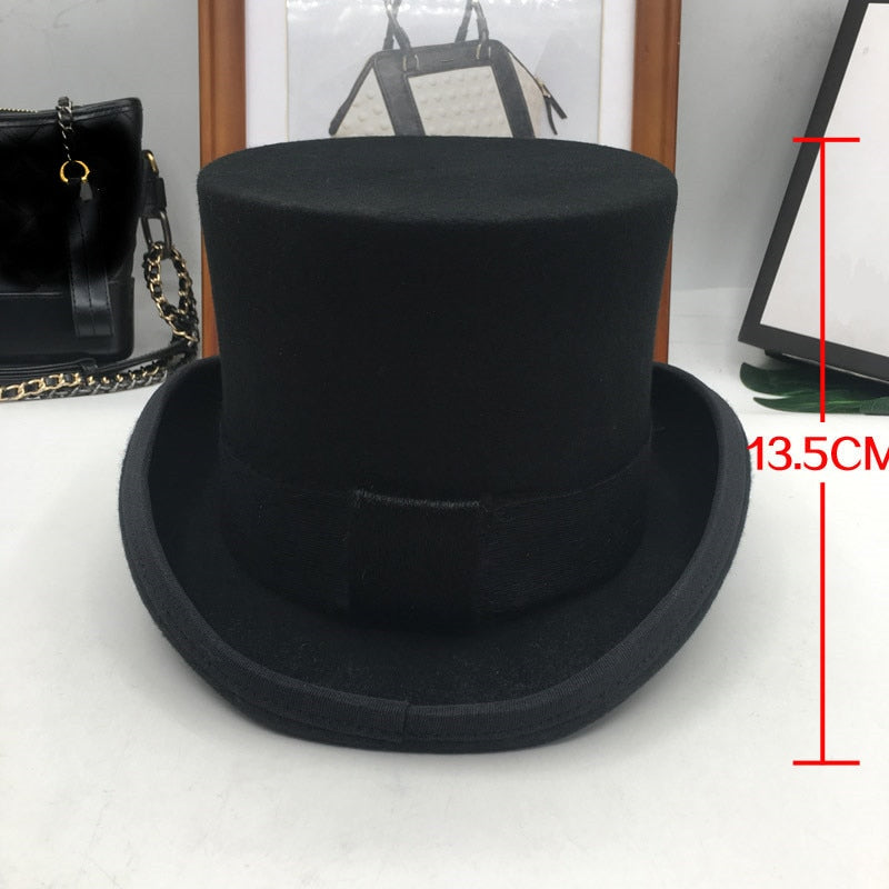 Medieval Majesty: Retro Gentleman's Top Hat