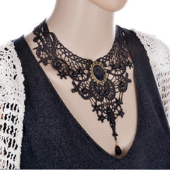 Renaissance Exquisite: Victorian Noir Choker - Battling Blades