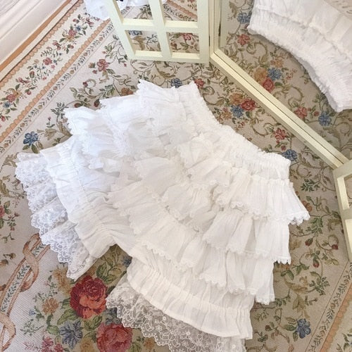 Renaissance Elegance: Victorian Gothic Lace Shorts
