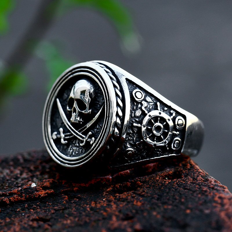 Skull Pirate Ring
