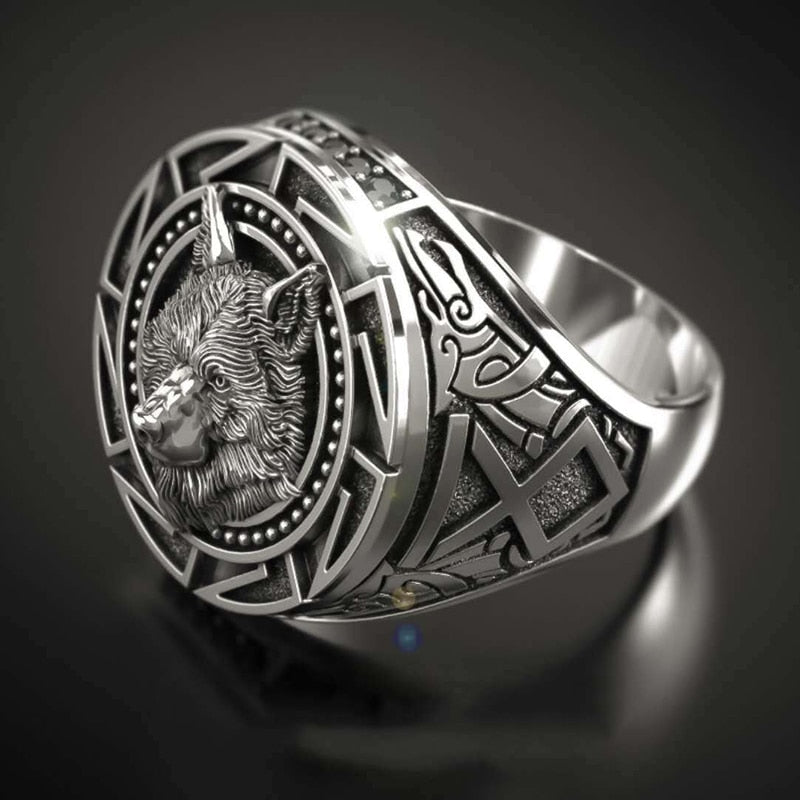 925 Sterling Silver Ring Retro Wolf Totem Thai Silver Ring Warrior Wolf Head Men's Ring - Battling Blades