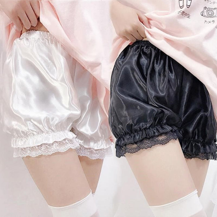 Exquisite Renaissance Lace Victorian Pumpkin Shorts