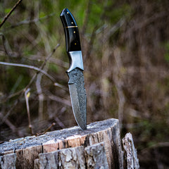 Skinning Knife/ Hunting Knife- High Carbon Damascus Steel Blade - Battling Blades
