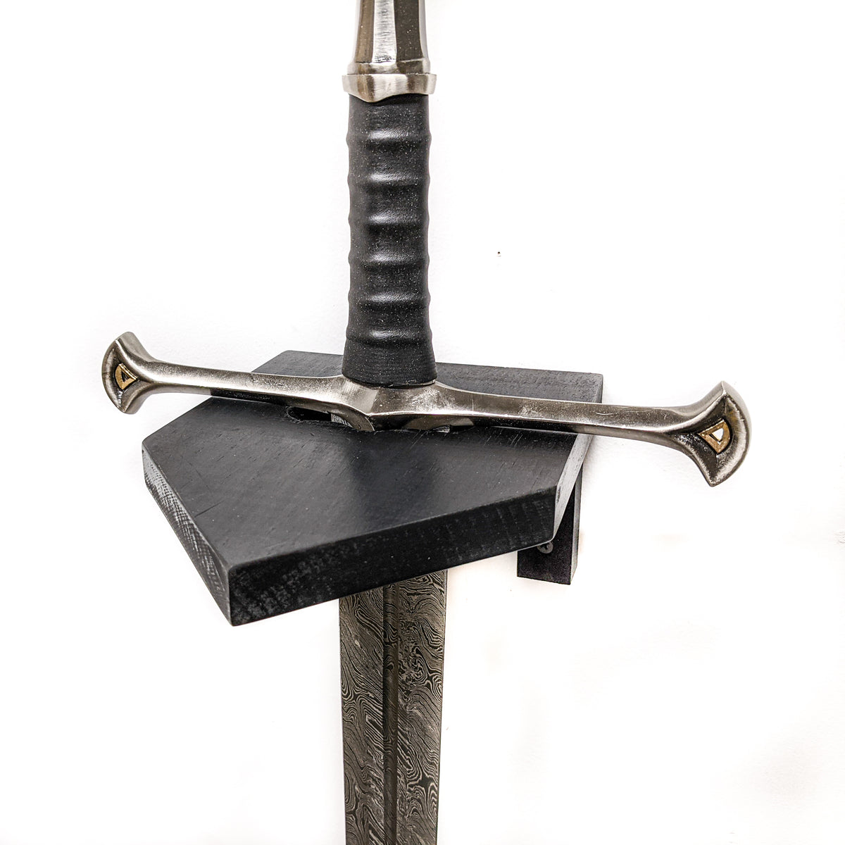 Handmade Wall Mount - Poplar- Black - Battling Blades