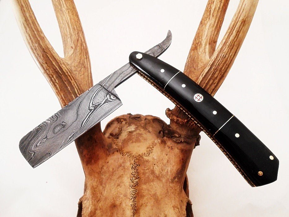 Straight Razor- High Carbon Damascus Steel Blade - Battling Blades